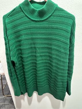 LOFT Men's Emerald Ribbed Turtleneck Sweater